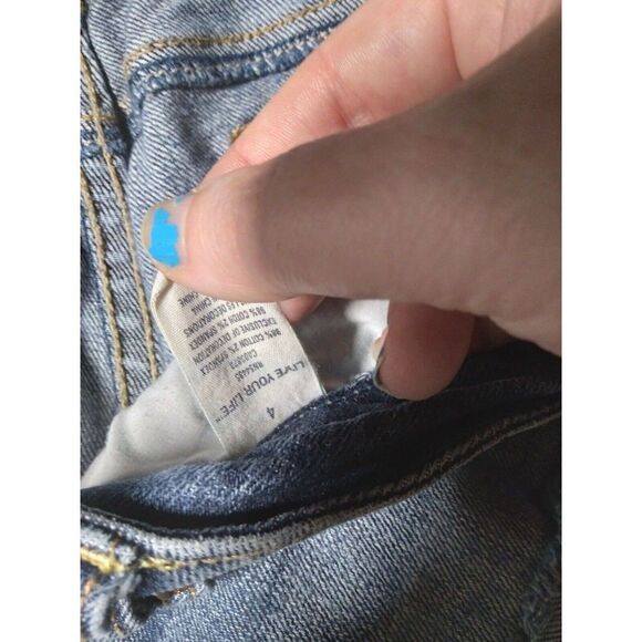 American Eagle Stretch Cuttoff Short Shorts Size 4 - Picture 4 of 4